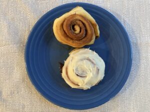 Cinnamon Rolls (sold in packs of 4)